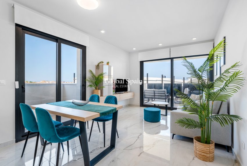 Resale - APARTMENT -
ORIHUELA COSTA - Playa Flamenca