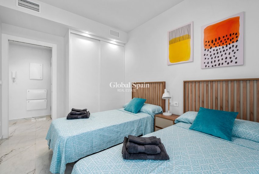 Resale - APARTMENT -
ORIHUELA COSTA - Playa Flamenca