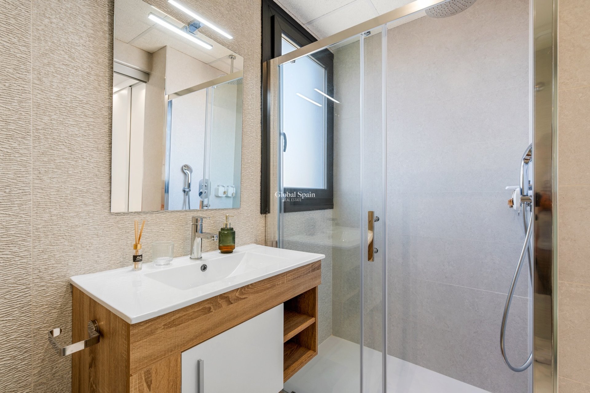 Resale - APARTMENT -
ORIHUELA COSTA - Playa Flamenca