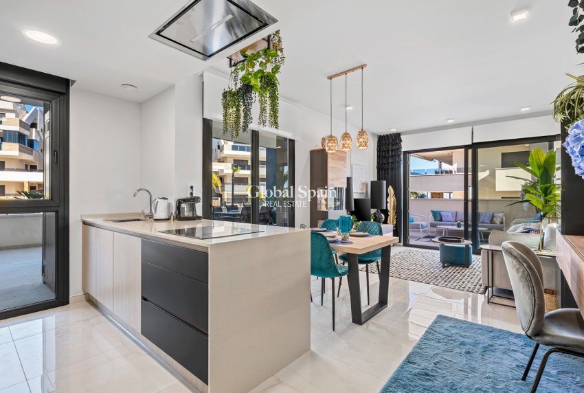 Resale - APARTMENT -
ORIHUELA COSTA - Playa Flamenca