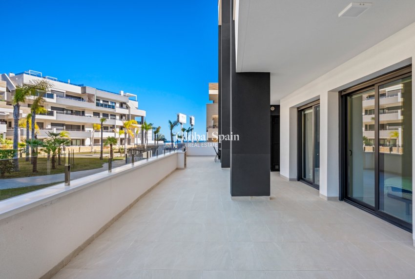 Resale - APARTMENT -
ORIHUELA COSTA - Playa Flamenca