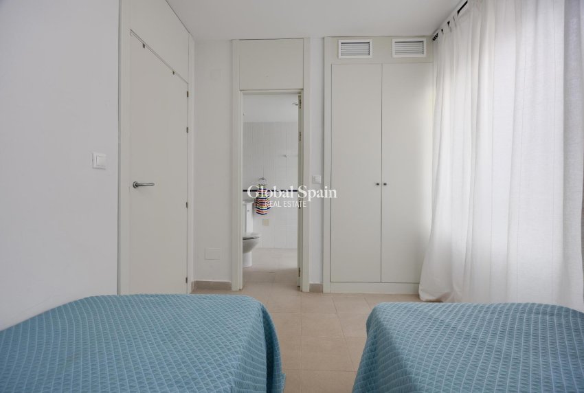 Resale - APARTMENT -
ORIHUELA COSTA - Playa Flamenca