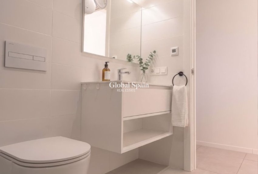 Resale - APARTMENT -
ORIHUELA COSTA - Playa Flamenca
