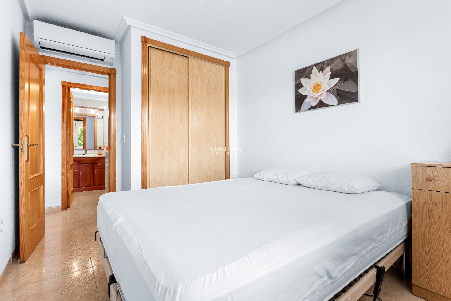 Resale - APARTMENT -
ORIHUELA COSTA - Playa Flamenca