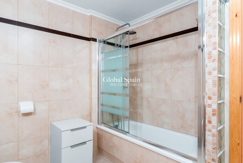 Resale - APARTMENT -
ORIHUELA COSTA - Playa Flamenca