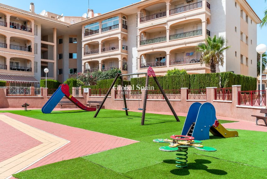 Resale - APARTMENT -
ORIHUELA COSTA - Playa Flamenca