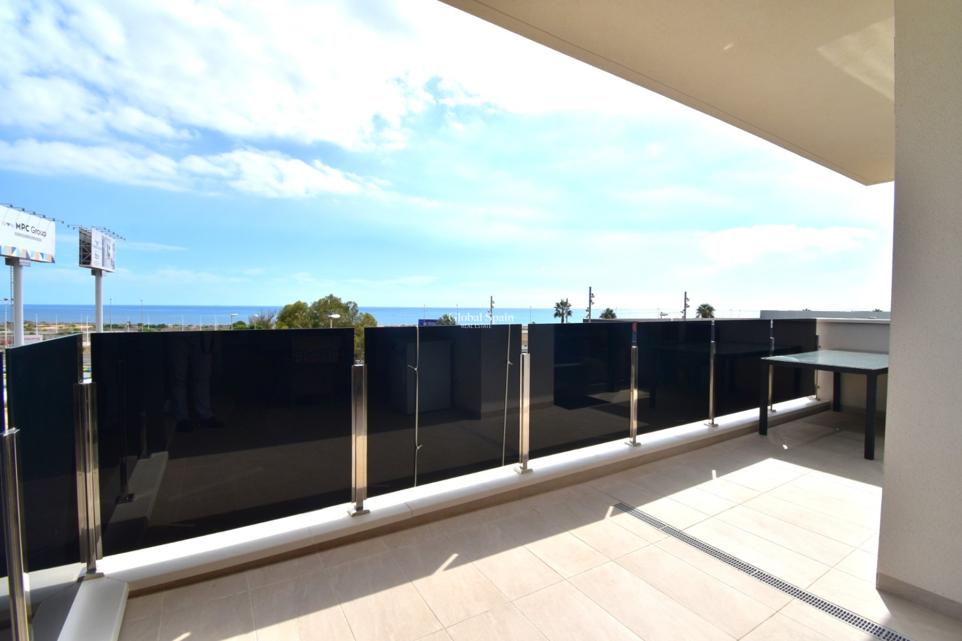 Resale - APARTMENT -
Orihuela Costa - Playa Flamenca