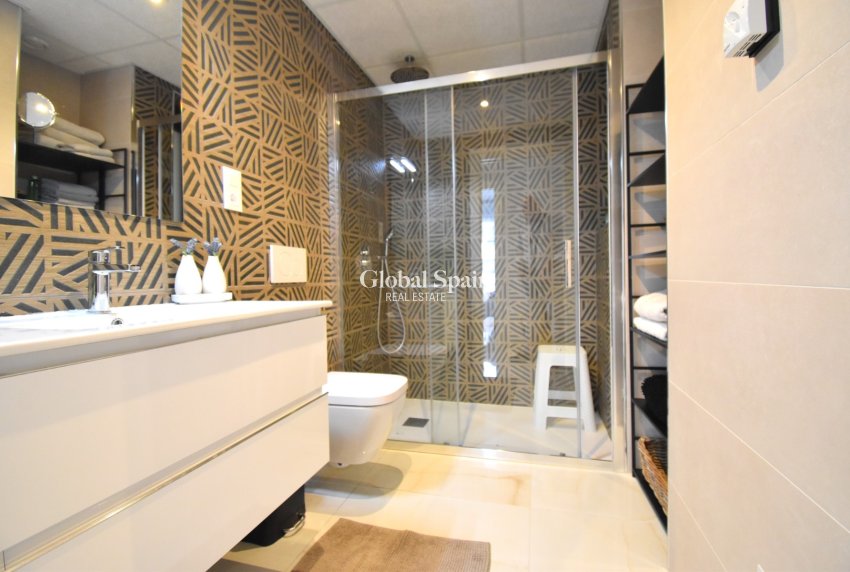 Resale - APARTMENT -
Orihuela Costa - Playa Flamenca