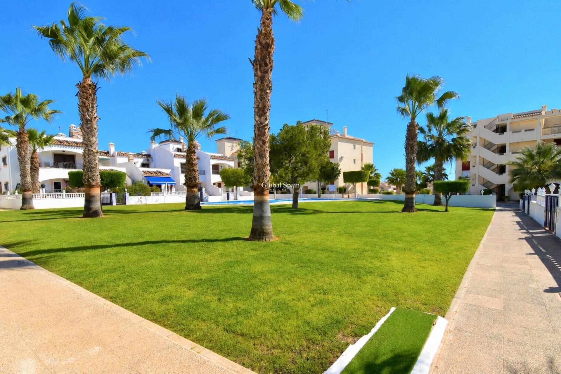 Resale - APARTMENT -
Orihuela Costa - Playa Flamenca