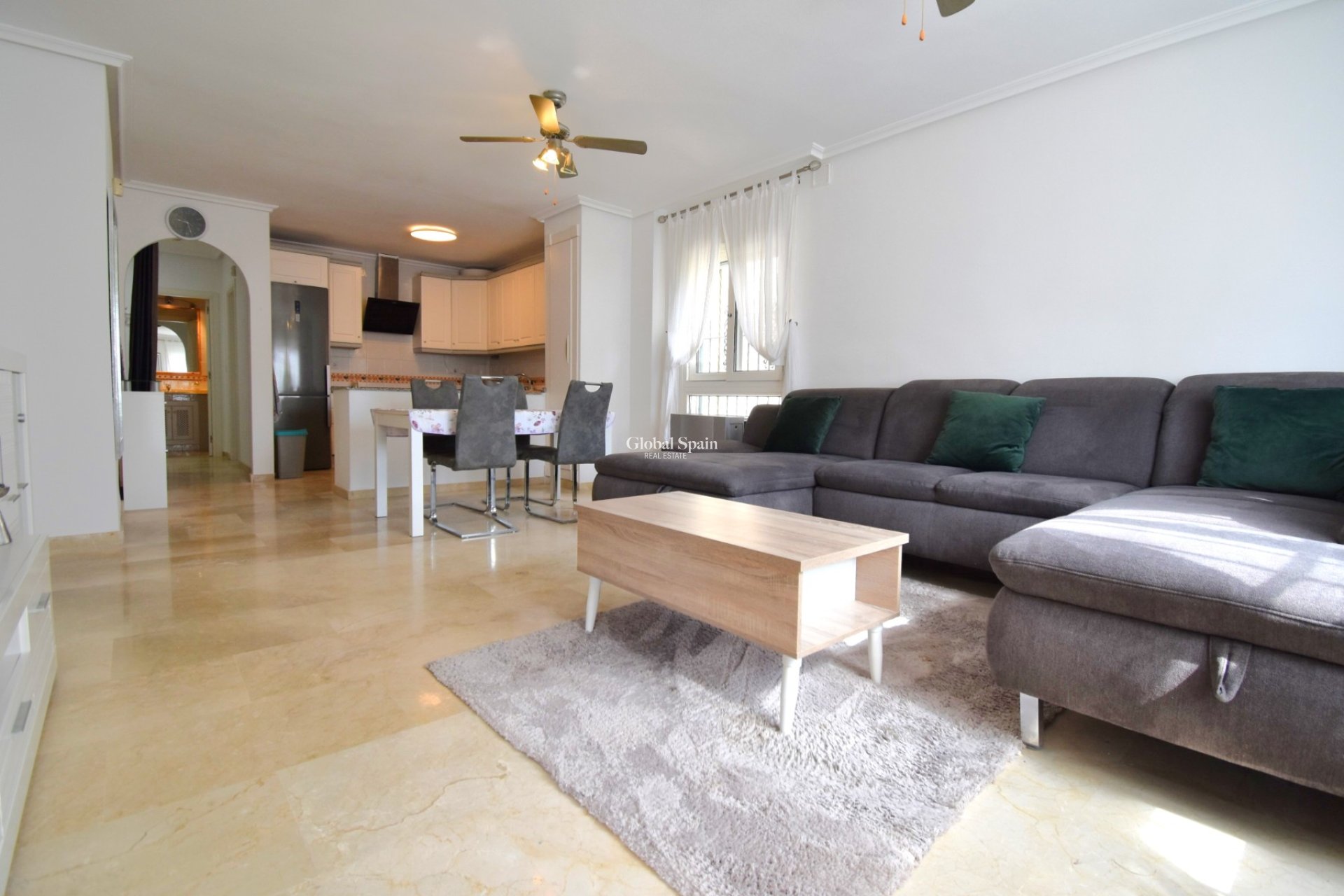Resale - APARTMENT -
Orihuela Costa - Playa Flamenca
