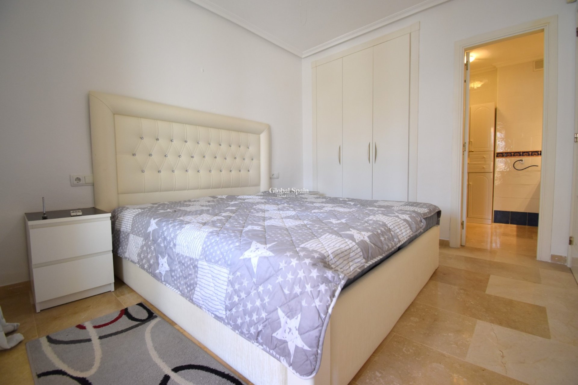 Resale - APARTMENT -
Orihuela Costa - Playa Flamenca