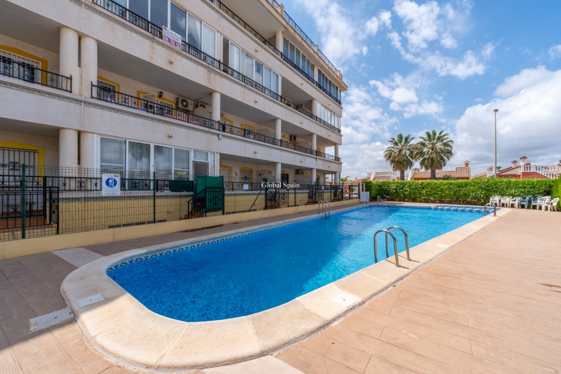 Resale - APARTMENT -
Orihuela Costa - Playa Flamenca