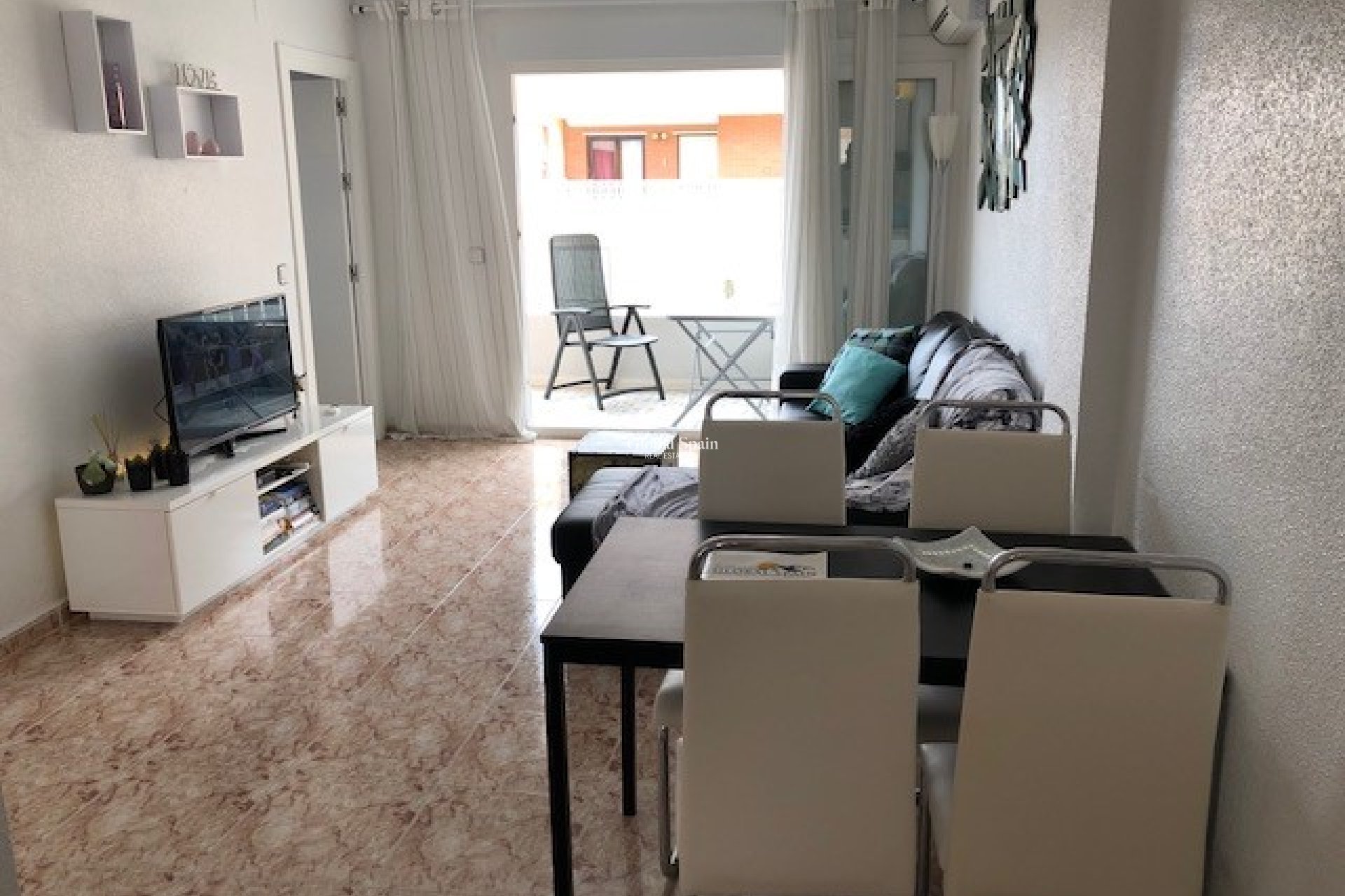 Resale - Apartment -
ORIHUELA COSTA - Punta Prima