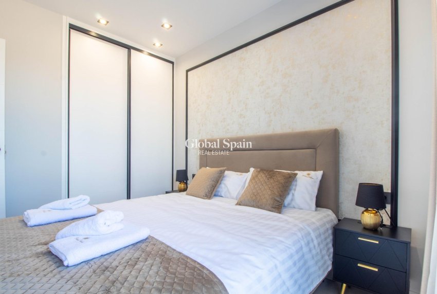 Resale - Apartment -
ORIHUELA COSTA - Punta Prima