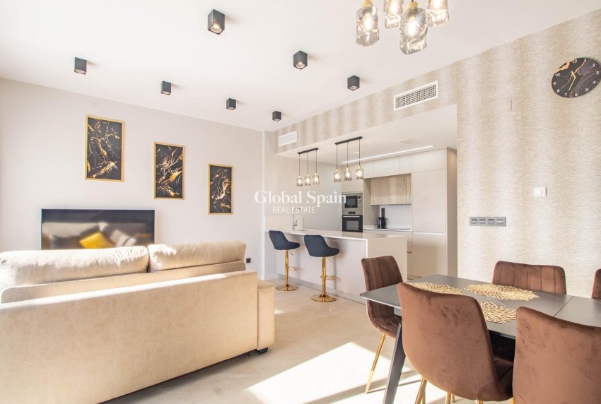 Resale - Apartment -
ORIHUELA COSTA - Punta Prima