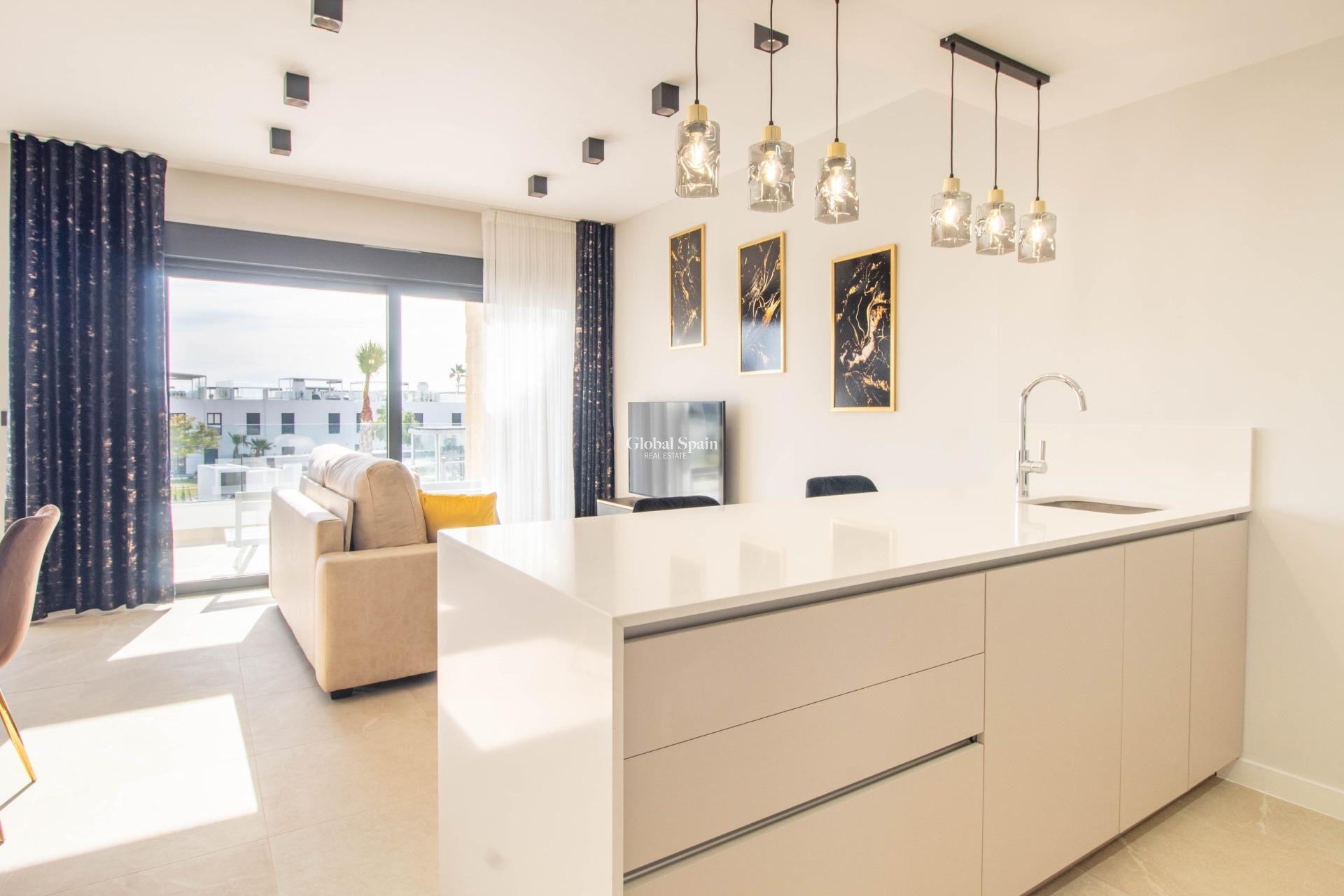 Resale - Apartment -
ORIHUELA COSTA - Punta Prima