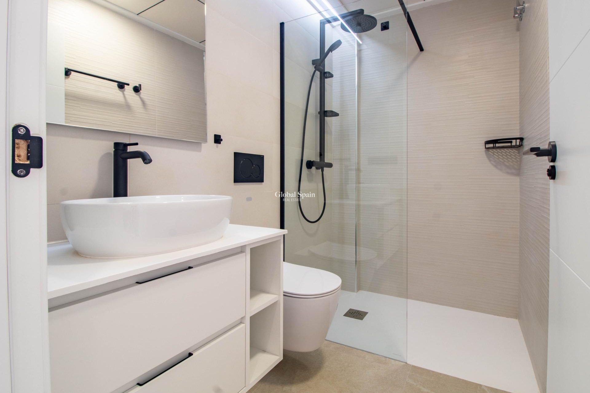 Resale - Apartment -
ORIHUELA COSTA - Punta Prima