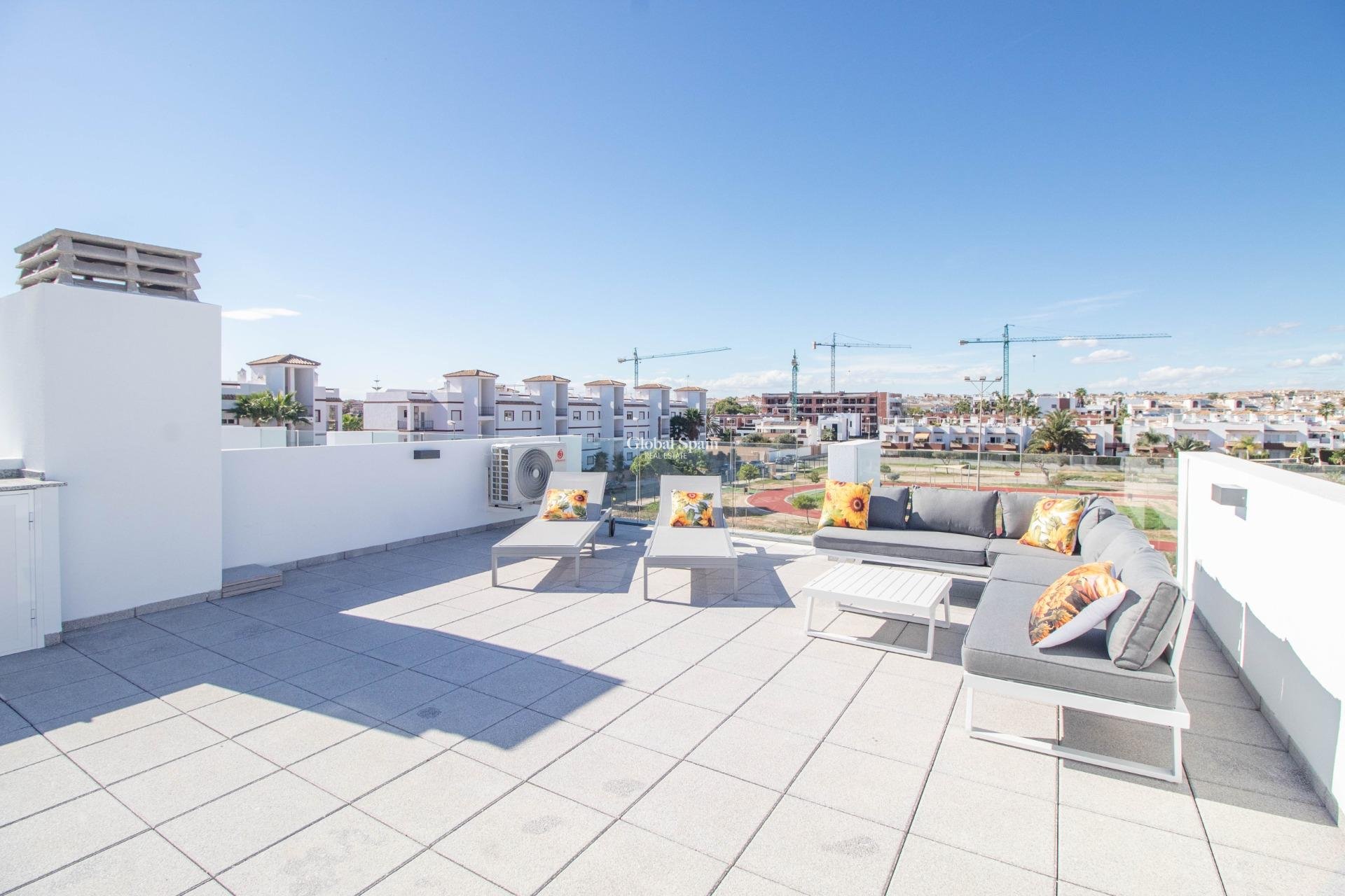 Resale - Apartment -
ORIHUELA COSTA - Punta Prima