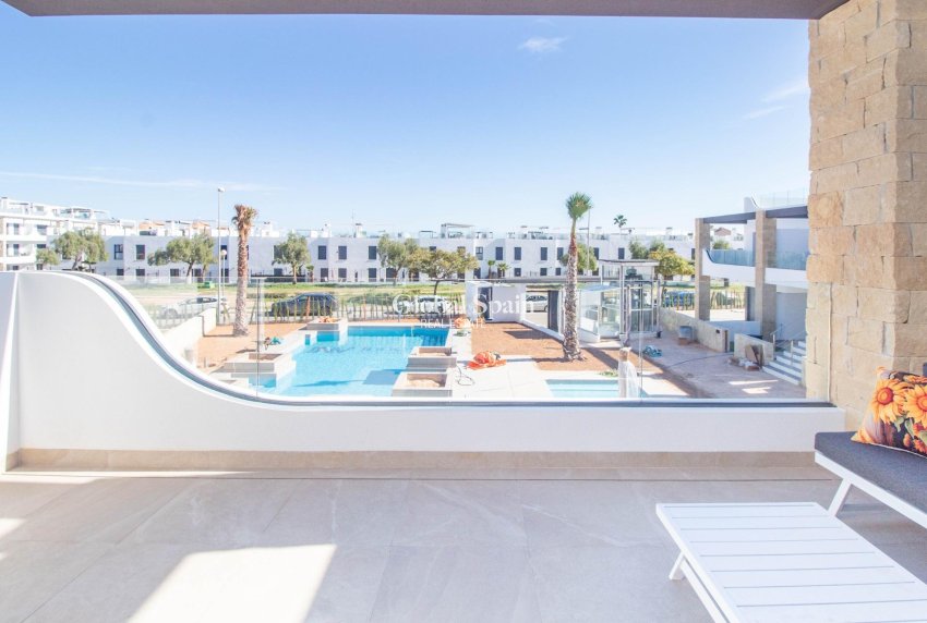 Resale - Apartment -
ORIHUELA COSTA - Punta Prima