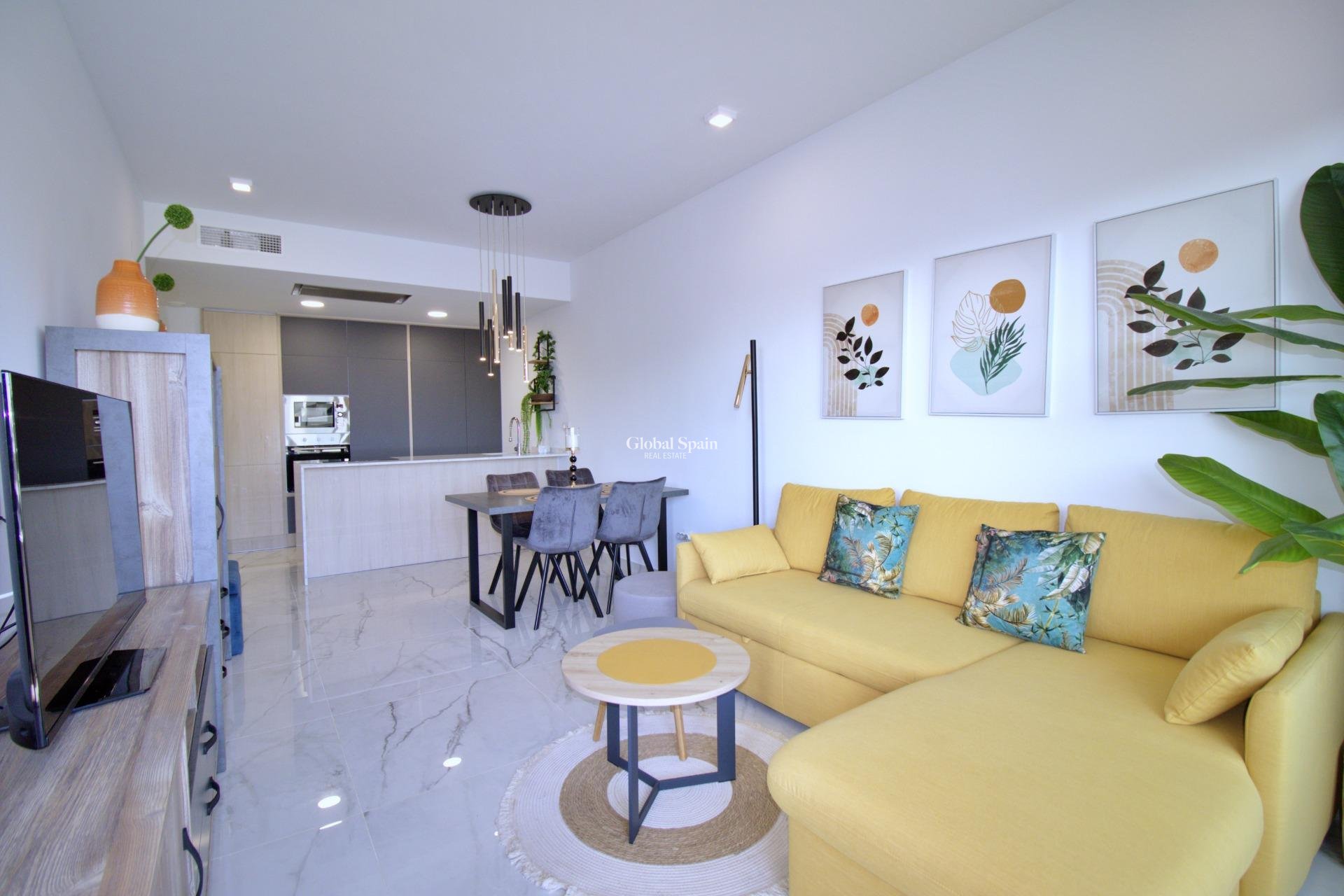 Resale - APARTMENT -
ORIHUELA COSTA - Punta Prima