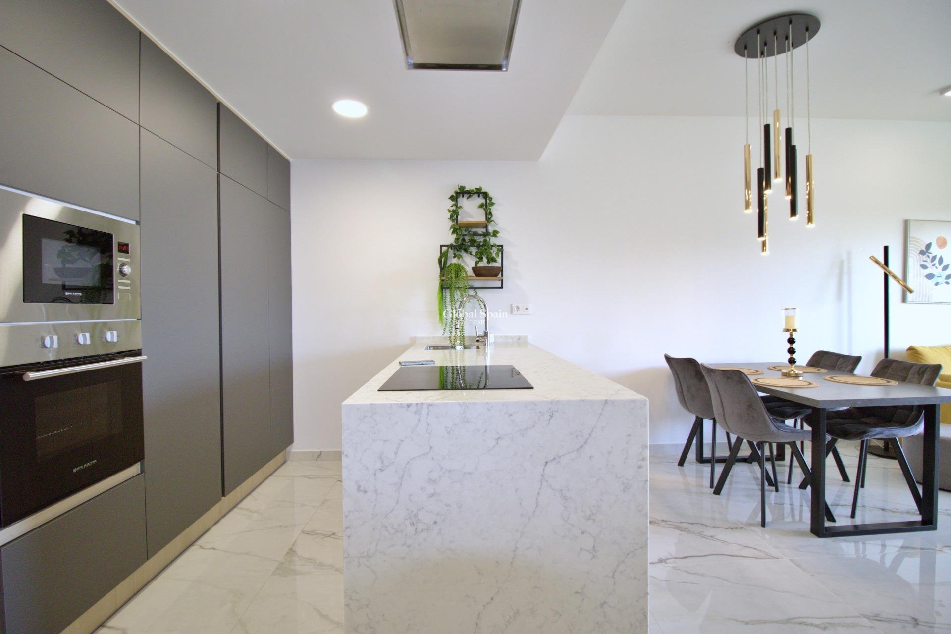 Resale - APARTMENT -
ORIHUELA COSTA - Punta Prima