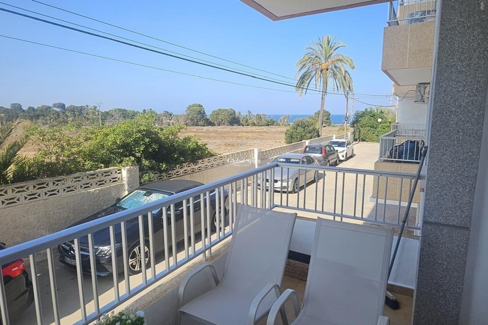 Resale - APARTMENT -
ORIHUELA COSTA - Punta Prima