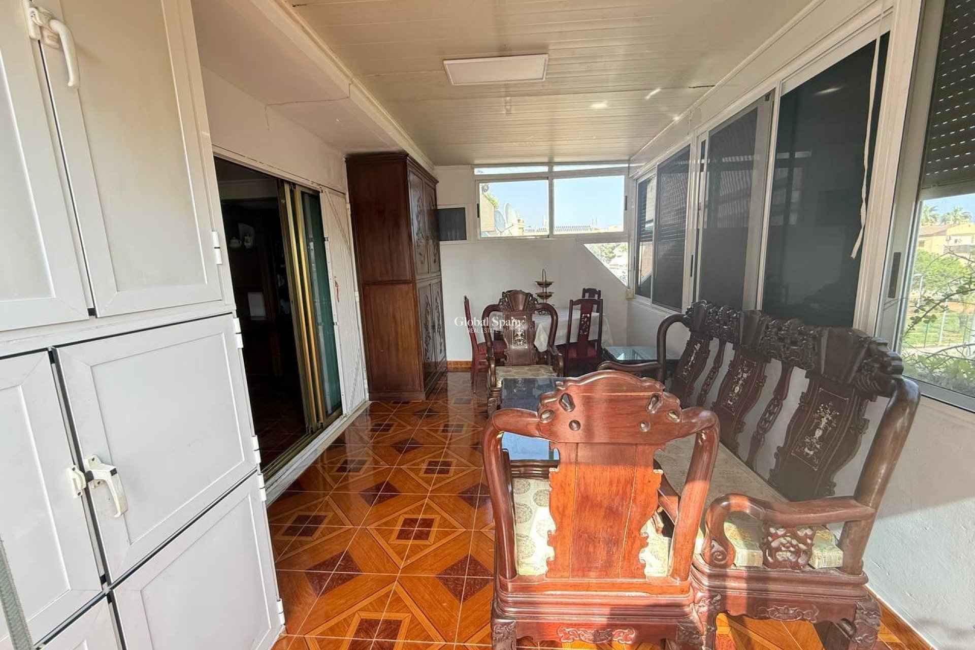 Resale - APARTMENT -
ORIHUELA COSTA - Punta Prima