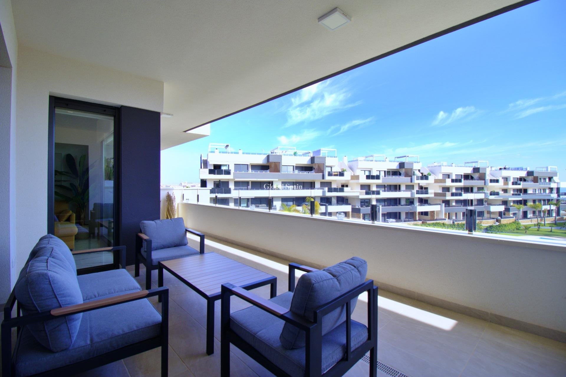 Resale - APARTMENT -
ORIHUELA COSTA - Punta Prima