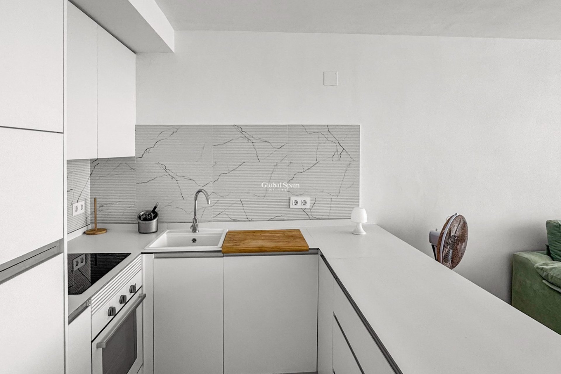Resale - APARTMENT -
ORIHUELA COSTA - Punta Prima