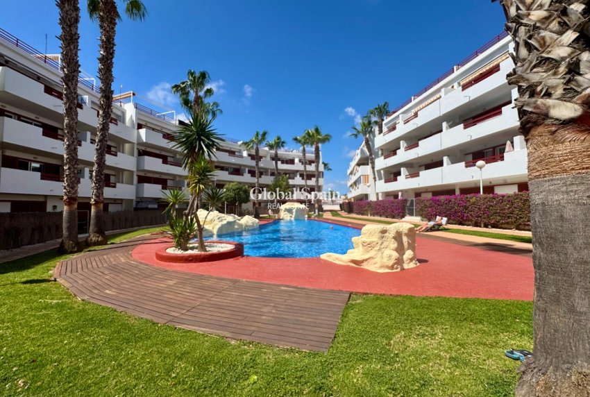 Resale - APARTMENT -
ORIHUELA COSTA - Punta Prima