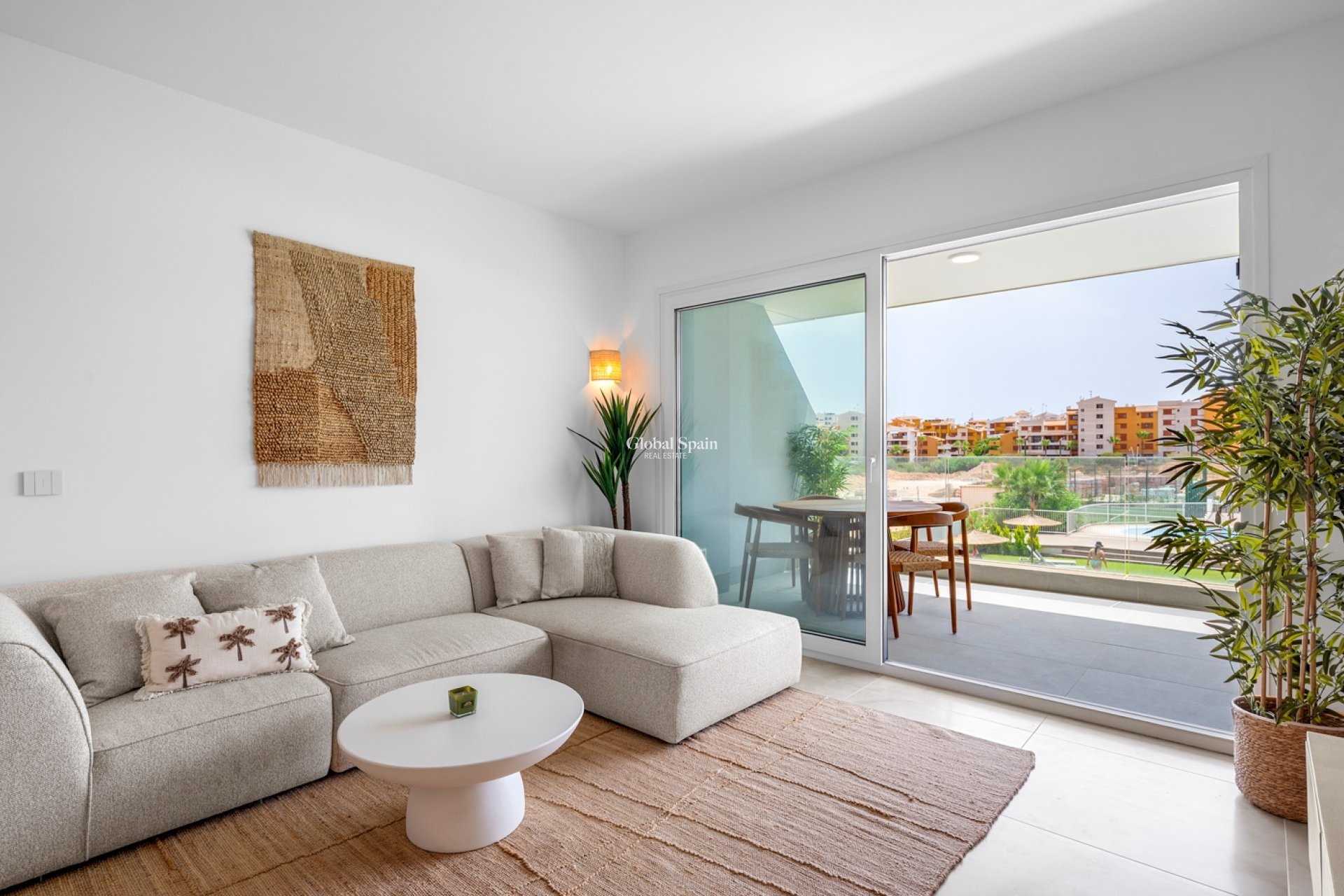 Resale - APARTMENT -
ORIHUELA COSTA - Punta Prima