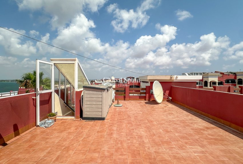 Resale - APARTMENT -
ORIHUELA COSTA - Punta Prima