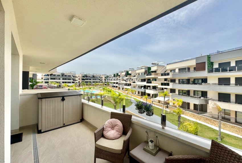 Resale - APARTMENT -
ORIHUELA COSTA - Punta Prima