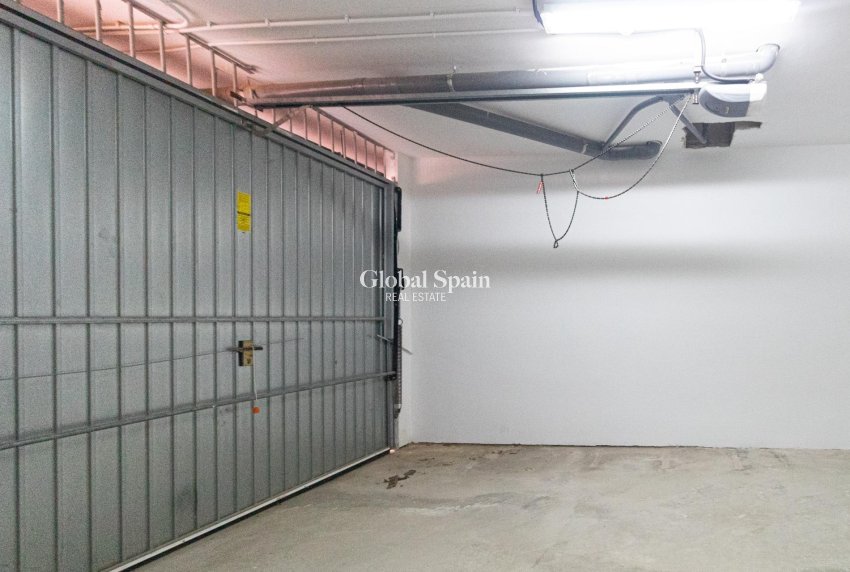 Resale - APARTMENT -
ORIHUELA COSTA - Punta Prima
