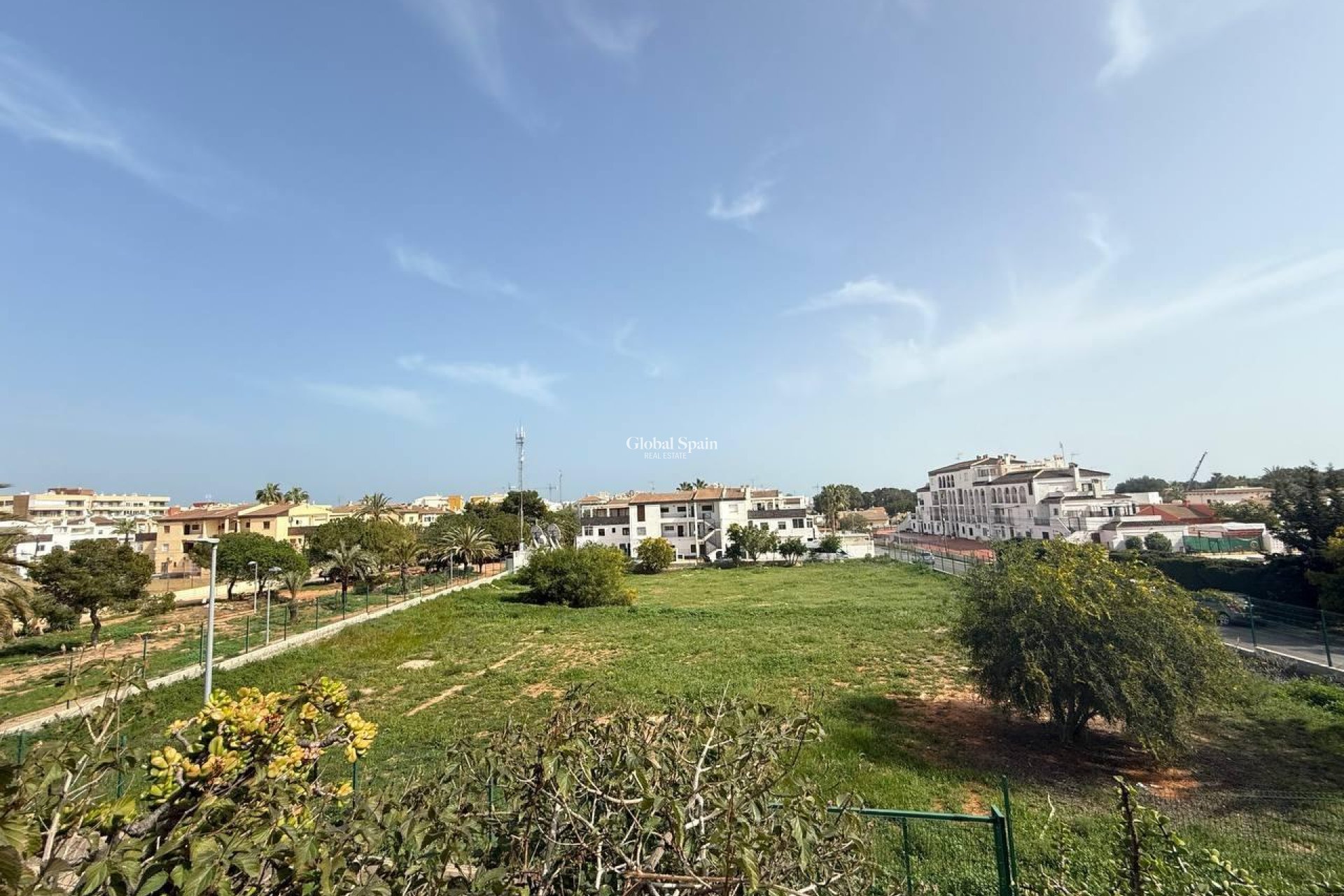 Resale - APARTMENT -
ORIHUELA COSTA - Punta Prima