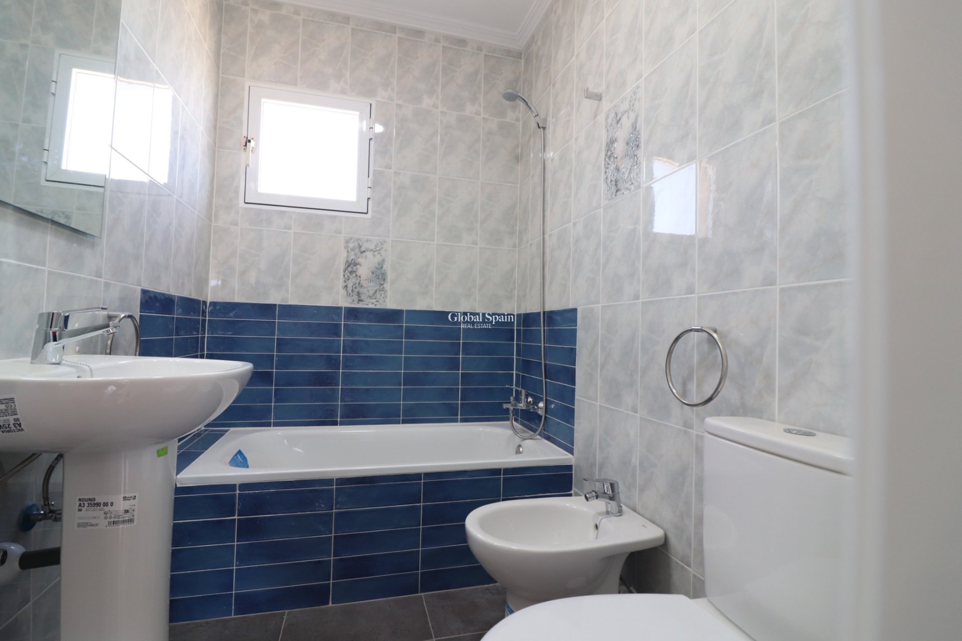 Resale - APARTMENT -
Orihuela Costa - Punta Prima