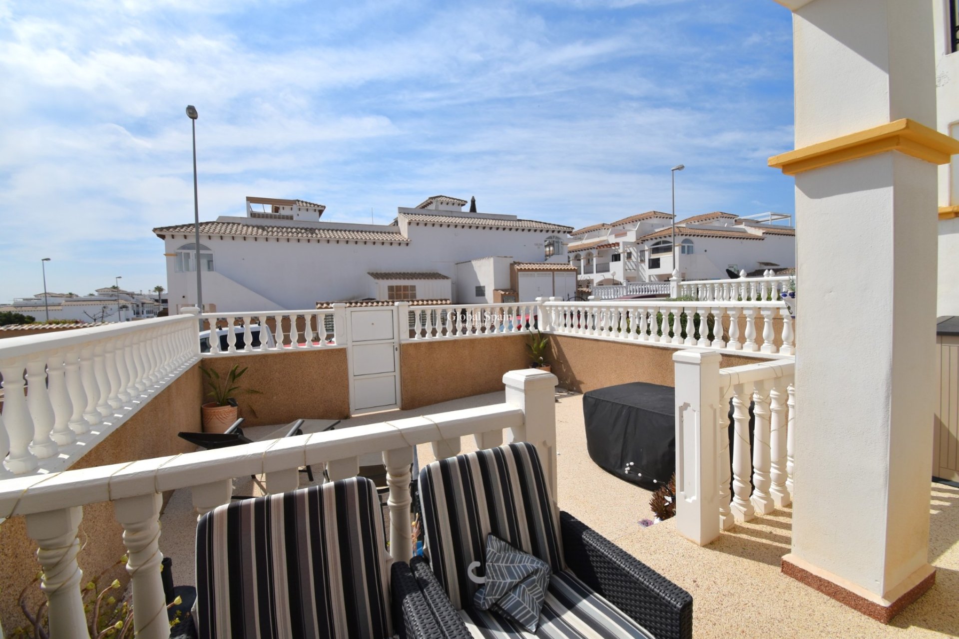 Resale - APARTMENT -
Orihuela Costa - Punta Prima