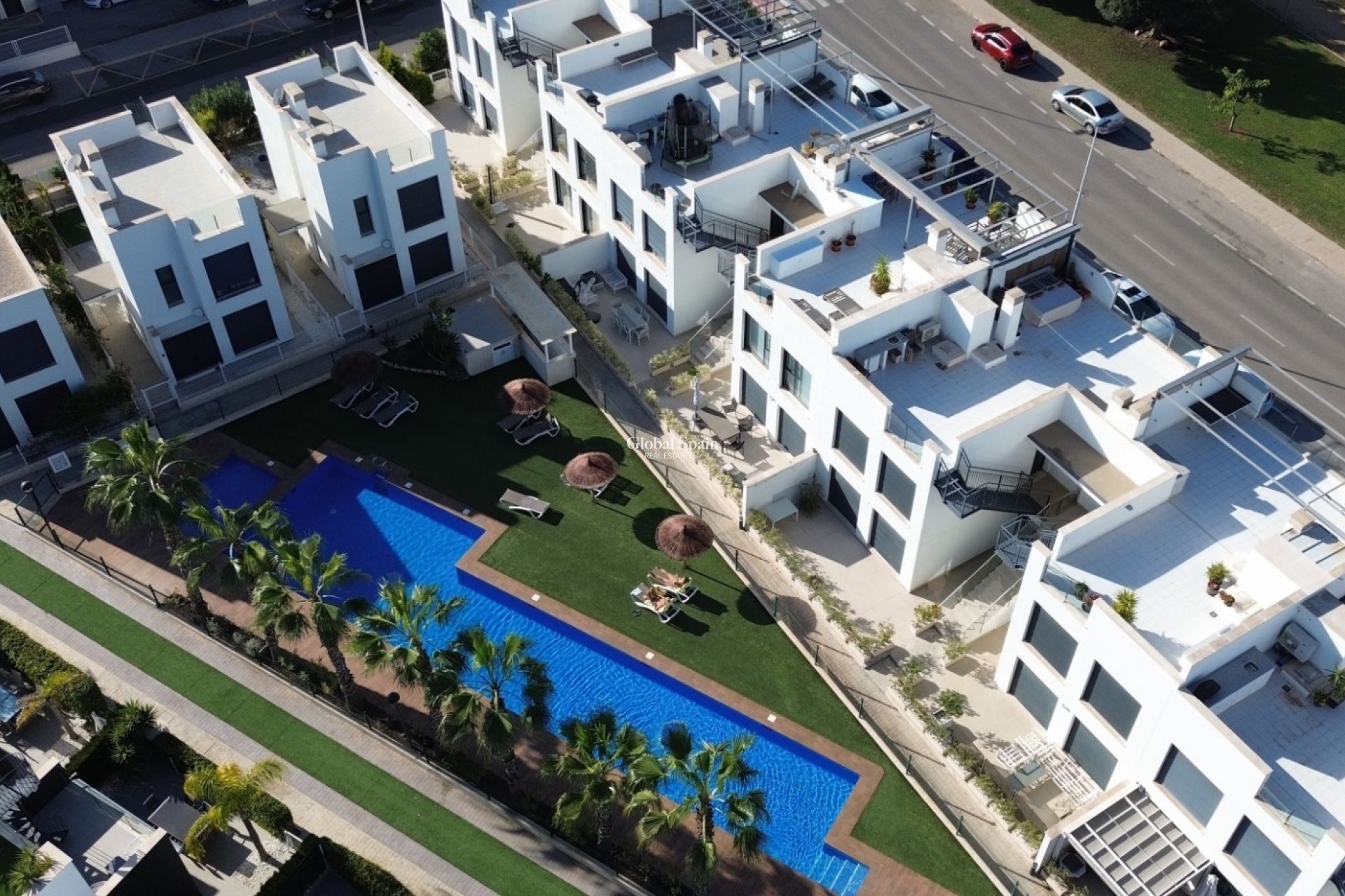 Resale - APARTMENT -
ORIHUELA COSTA - Punta Prima