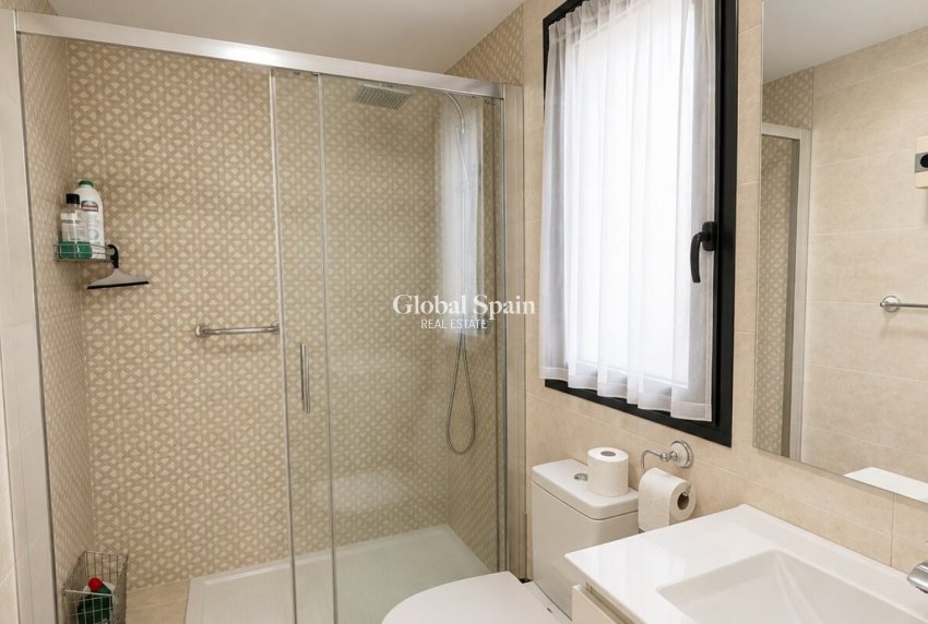 Resale - APARTMENT -
ORIHUELA COSTA - Punta Prima