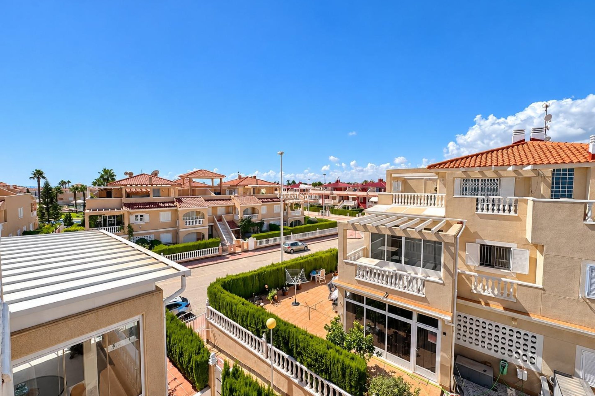Resale - APARTMENT -
ORIHUELA COSTA - Punta Prima