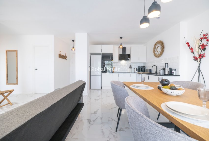 Resale - Apartment -
ORIHUELA COSTA - Punta Prima