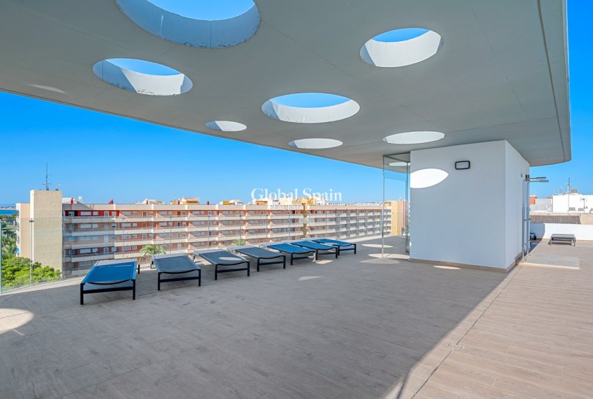 Resale - Apartment -
ORIHUELA COSTA - Punta Prima