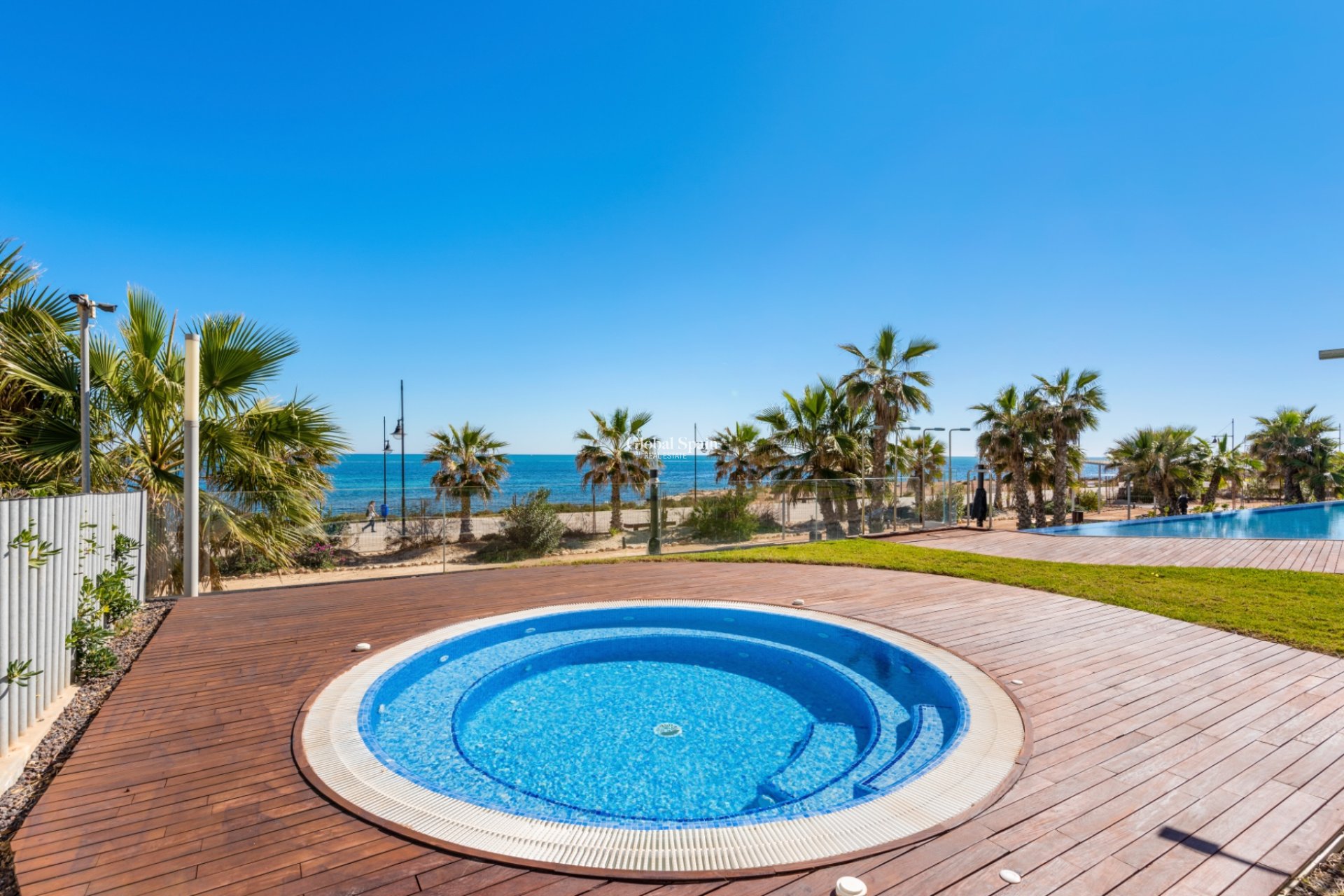 Resale - Apartment -
ORIHUELA COSTA - Punta Prima