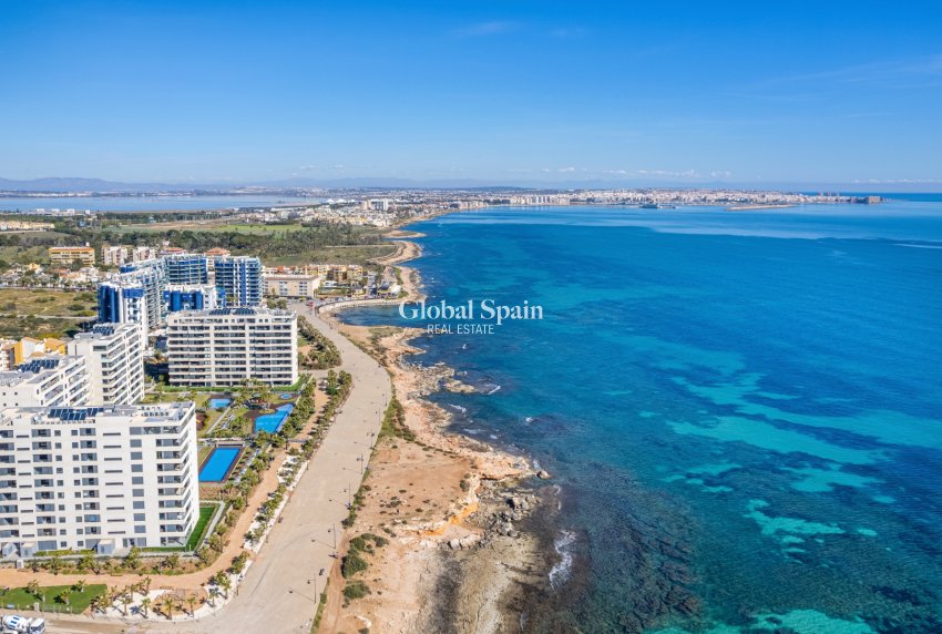 Resale - Apartment -
ORIHUELA COSTA - Punta Prima