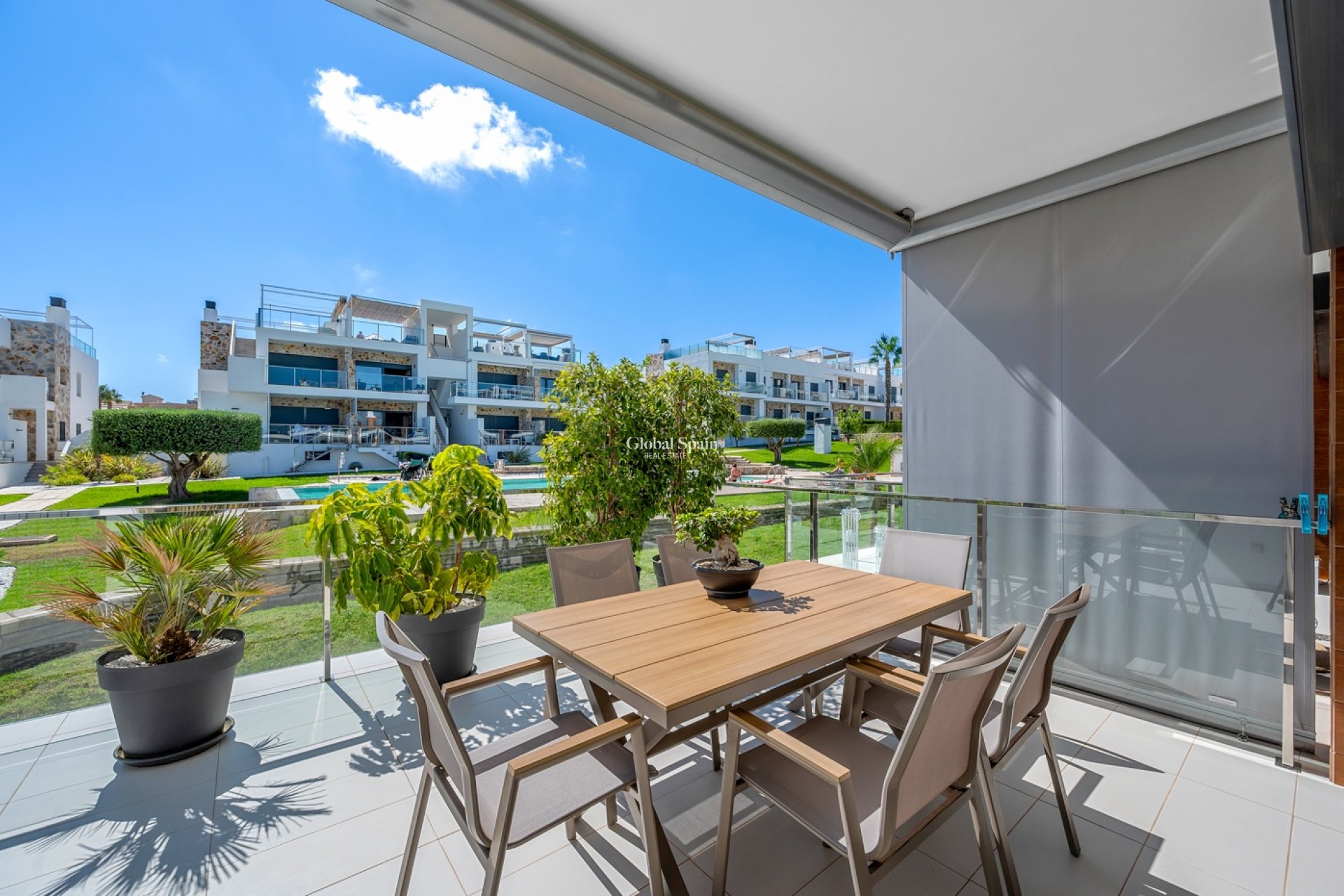 Resale - Apartment -
ORIHUELA COSTA - Punta Prima