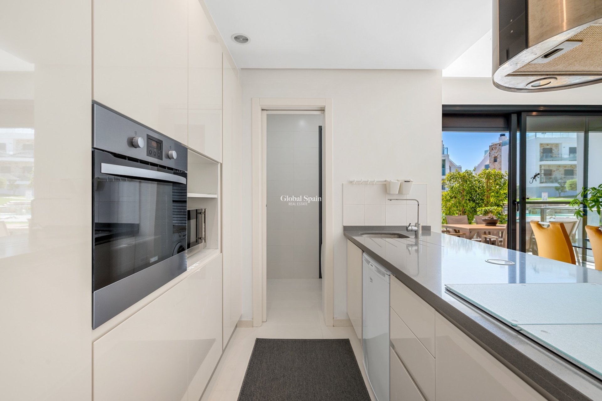 Resale - Apartment -
ORIHUELA COSTA - Punta Prima