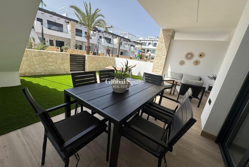 Resale - APARTMENT -
ORIHUELA COSTA - Rocio Del Mar