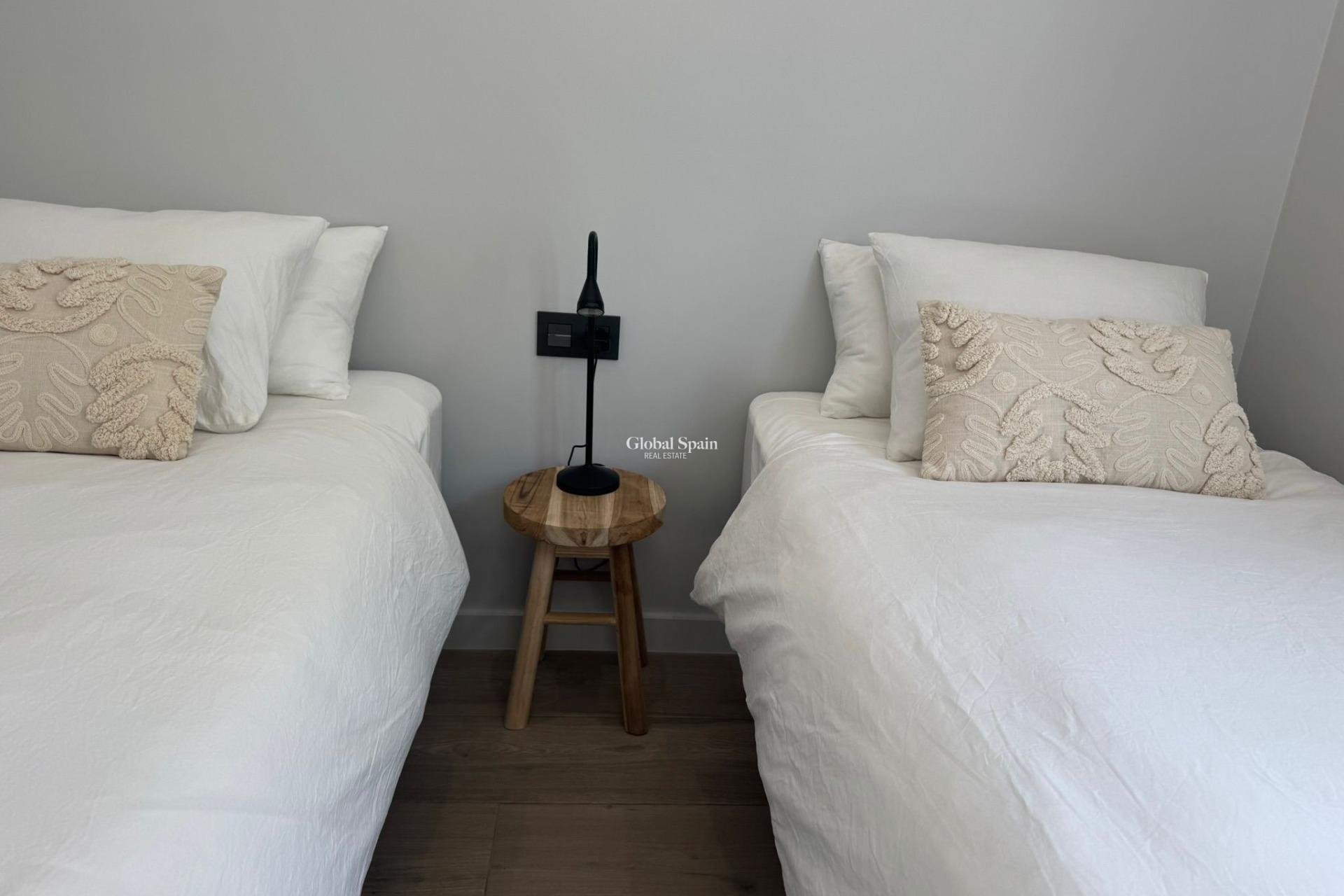 Resale - APARTMENT -
ORIHUELA COSTA - Rocio Del Mar