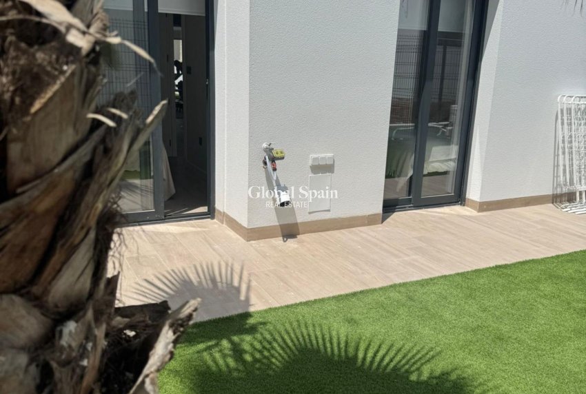 Resale - APARTMENT -
ORIHUELA COSTA - Rocio Del Mar
