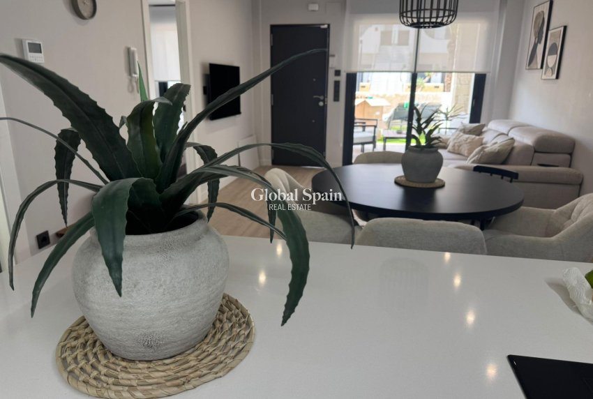 Resale - APARTMENT -
ORIHUELA COSTA - Rocio Del Mar